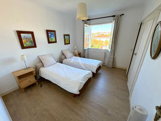  Maison � vendre 9 pi�ces 260 m�