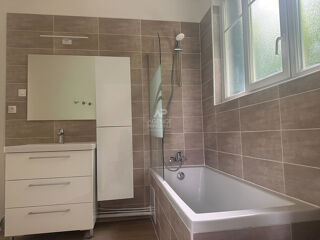  Maison à louer 4 pièces 94 m²