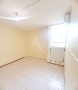  Appartement � louer 4 pi�ces 82 m�