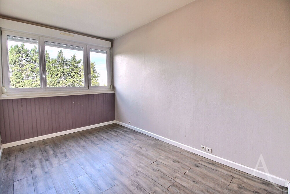 Vente Appartement A 5min du métro, Appartement L'Haÿ-les-Roses 4 pièces 66.81 m2 L hay les roses
