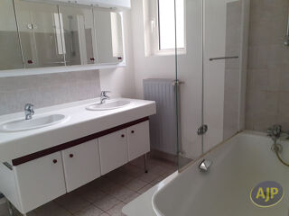  Appartement � louer 4 pi�ces 98 m�