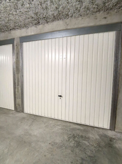 Les Echets, Miribel Garage fermé de 13,50m² 15000 Miribel (01700)