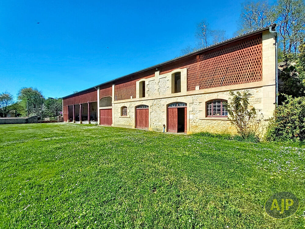 Magnifique propriété en pierre avec parc arboré sur 9000 m² !