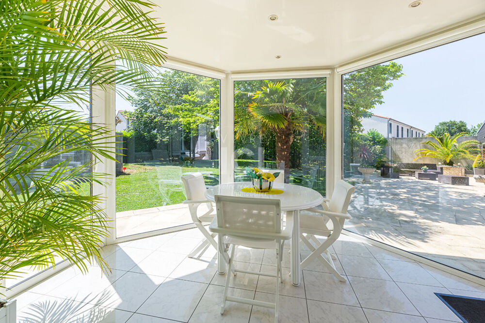Vente Maison Maison - 6 pièces - 160 m² Reze