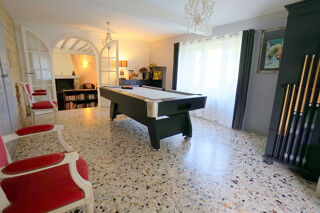  Maison � vendre 8 pi�ces 245 m�