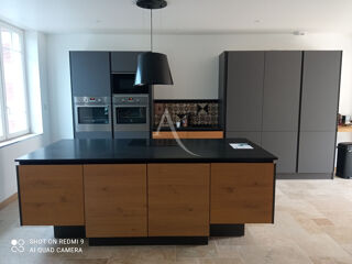  Maison à louer 7 pièces 161 m²