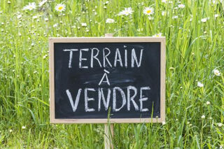 Terrain à vendre 823 m²