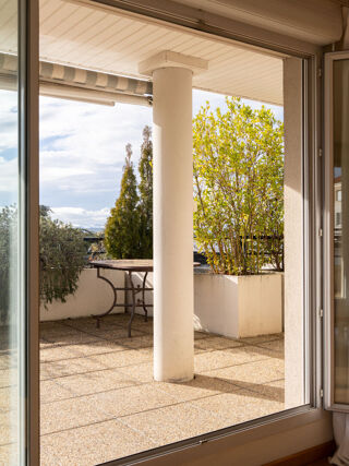  Appartement � vendre 4 pi�ces 99 m�