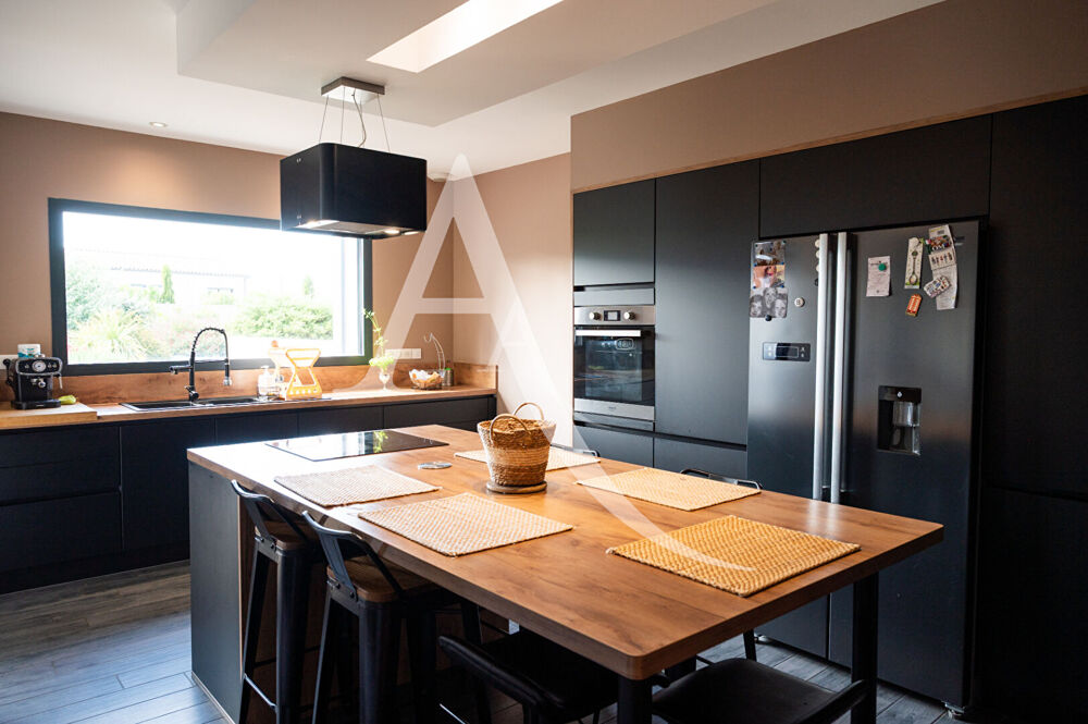 Vente Maison Maison récente avec jardin, piscine et dépendance proche Carcassonne Palaja