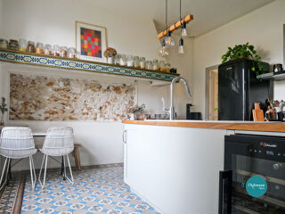  Maison � vendre 9 pi�ces 303 m�