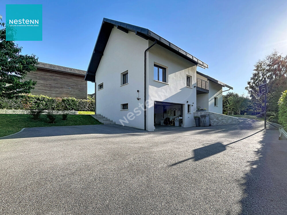 EPAGNY METZ-TESSY _ Maison individuelle 6 pièces de 164,81 m², avec piscine, garage double et spacieux jardin, à vendre