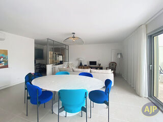  Appartement à louer 4 pièces 125 m²