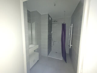  Appartement à louer 2 pièces 58 m²