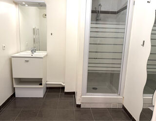  Appartement à louer 3 pièces 68 m²