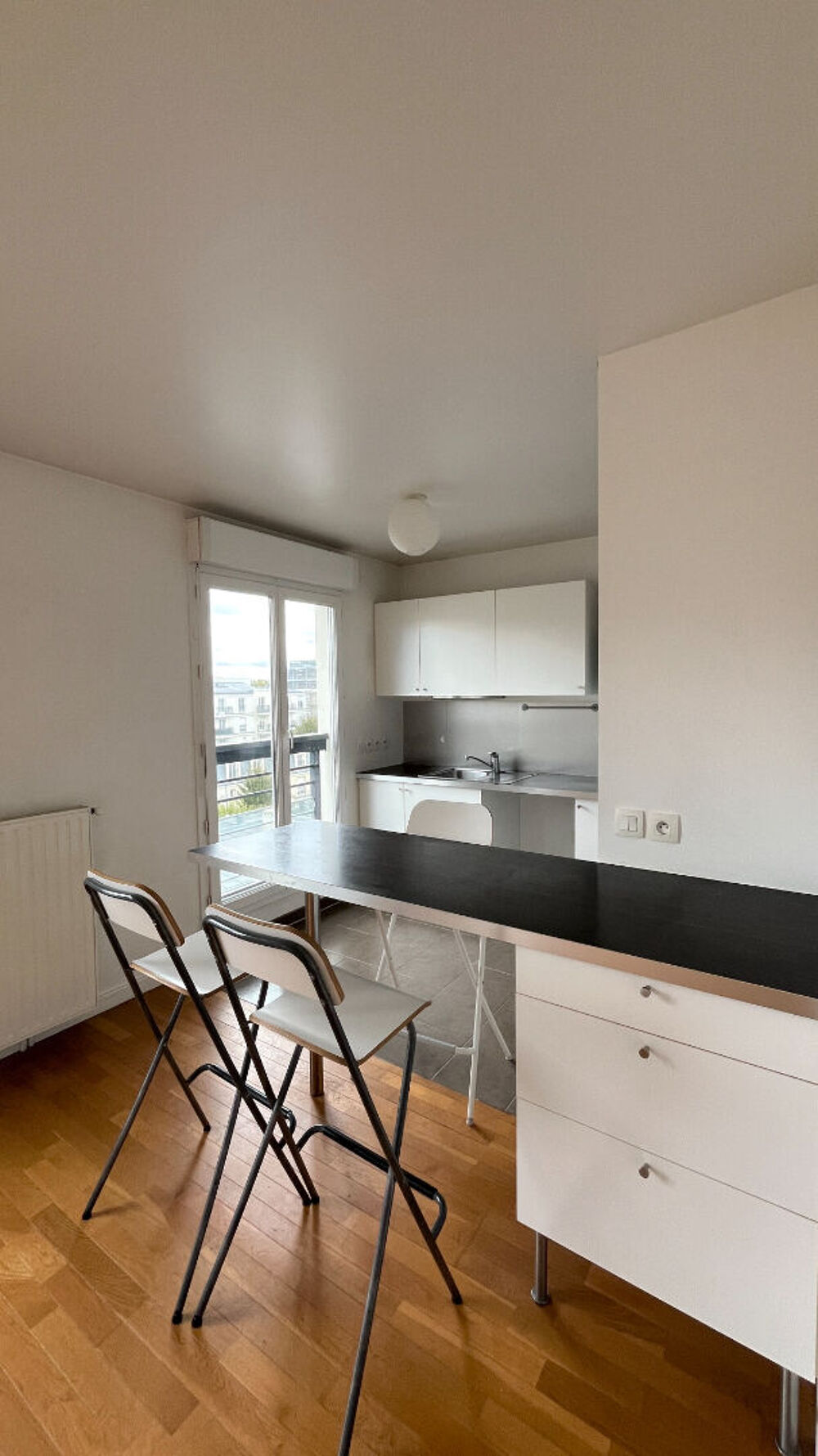 Vente Appartement PUTEAUX -  3 PIÈCES AVEC BALCON, VUE DÉGAGÉE ET PARKING Puteaux