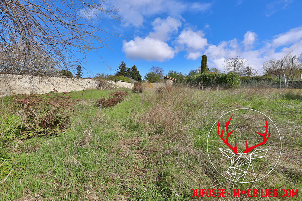 Vernaison 69390 Propriété. Deux maisons - Dépendances et grand terrain .