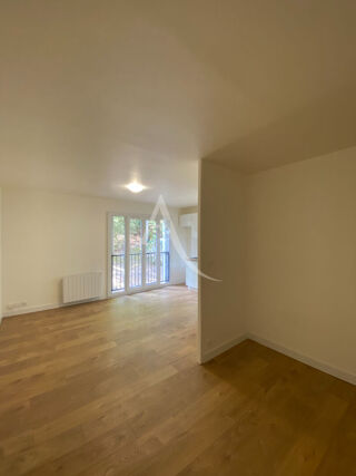  Appartement à louer 1 pièce 30 m²