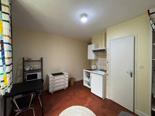  Appartement à louer 1 pièce 14 m²
