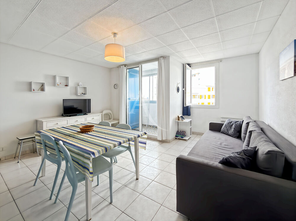 Appartement 2 pièce(s) 100 m de la plage