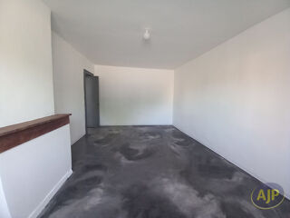  Maison à louer 3 pièces 98 m²