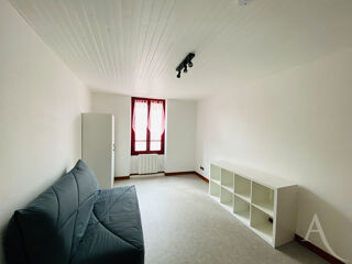 Appartement à louer 1 pièce 23 m²
