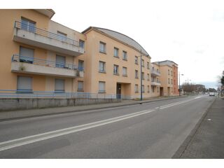  Parking / Garage à louer 