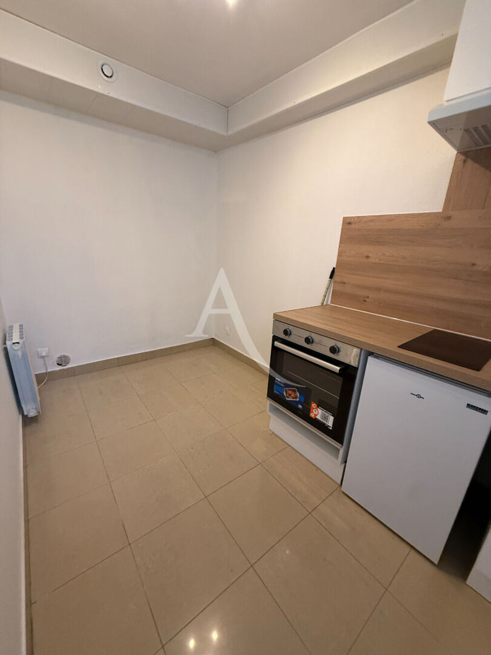 Location Appartement Appartement meublé Aubervilliers 1 pièce(s) 20.78 m2 Aubervilliers