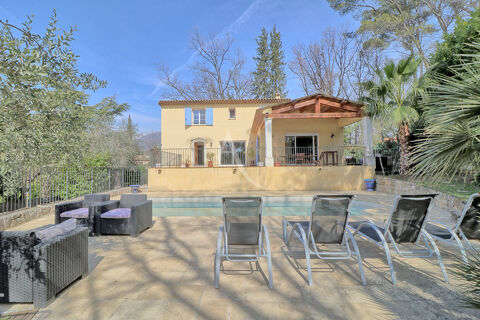 ROQUEFORT LES PINS - agréable villa de 5 pièces principales - piscine 998000 Roquefort-les-Pins (06330)