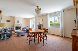  Maison à vendre 7 pièces 184 m²