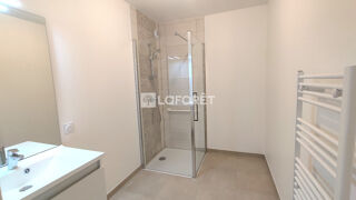 Appartement à louer 2 pièces 56 m²