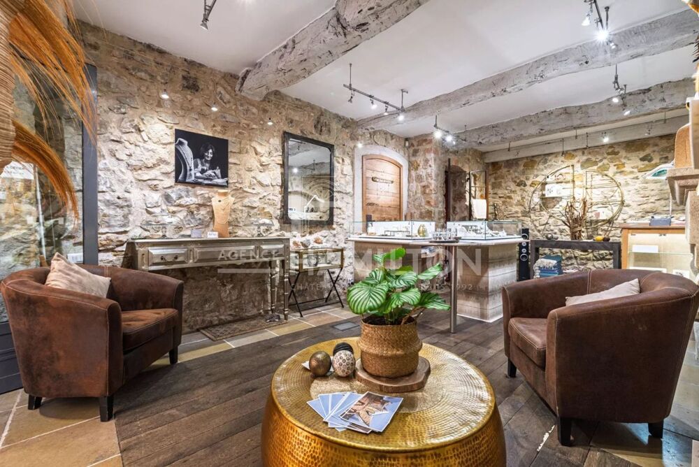   Local commercial Valbonne