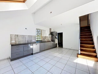  Maison à louer 3 pièces 104 m²