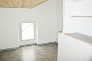  Appartement à louer 3 pièces 41 m²