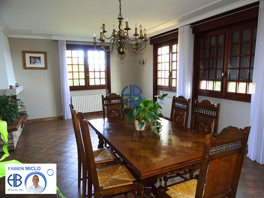 Maison Biol 11 pièce(s) 256 m2