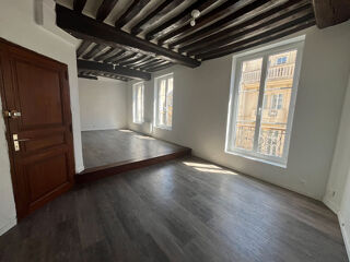  Appartement à louer 3 pièces 76 m²
