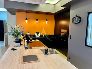  Maison à louer 8 pièces 190 m²