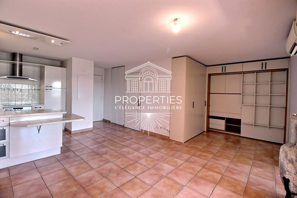Location Appartement BORMES - LE PIN - T2 - 50 -M² ASCENSEUR - TERRASSE - PROCHE COMMERCES Bormes les mimosas