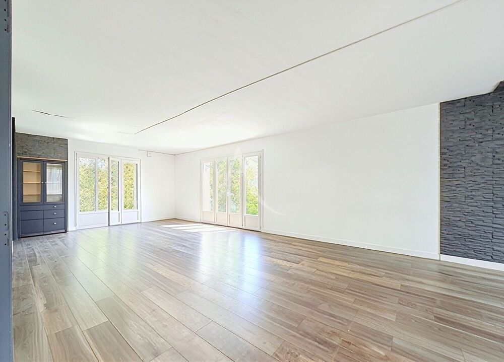 Maison Gennes Val De Loire 5 pièce(s) 188m2