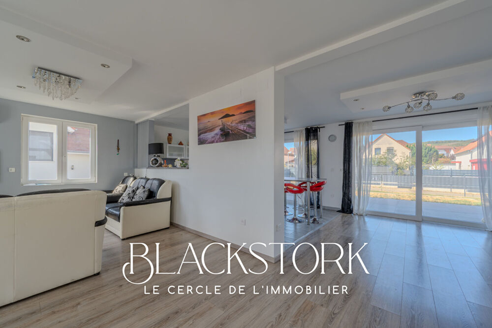 Maison familiale d'environ 140 m² avec espaces supplémentaires aménagés