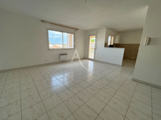  Appartement à louer 4 pièces 82 m²