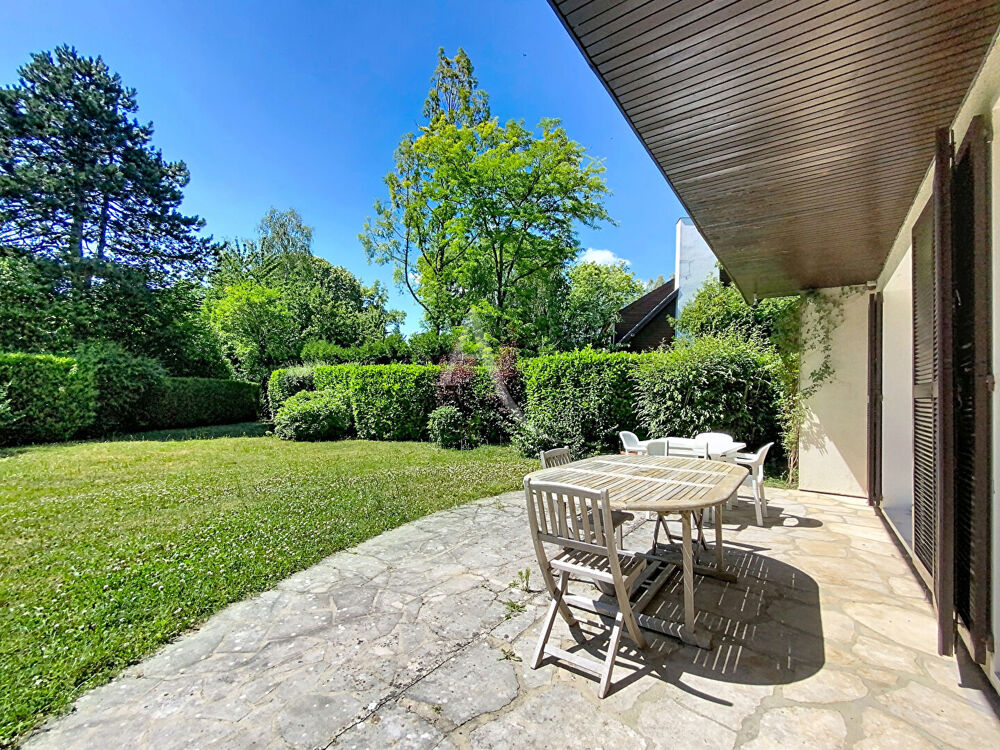 Vente Maison Maison de 260.75 m² - Chavenay Saint nom la breteche