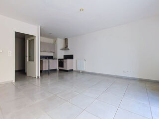  Appartement à louer 3 pièces 68 m²