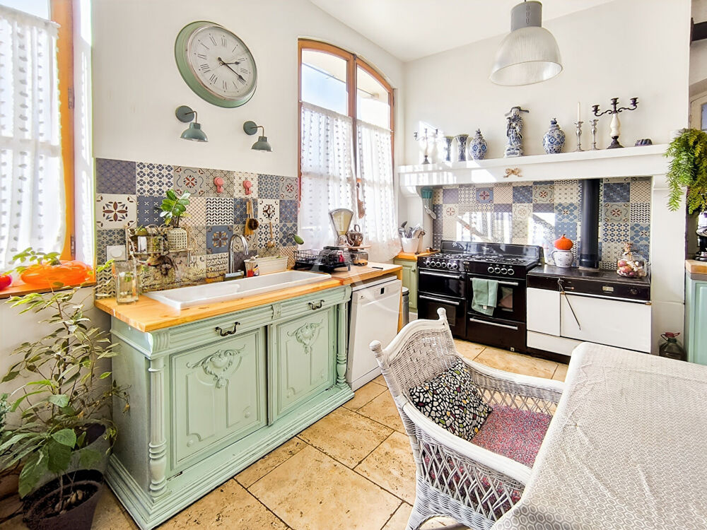 Maison 6 pièces 205 m² · à Villefranche du Perigord · 205 m² · 190 000 €