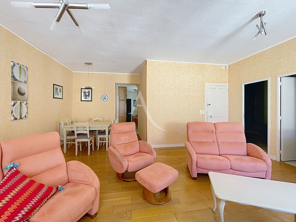 Vente Immeuble Immeuble 11 pièce(s) 161 m2 Angers