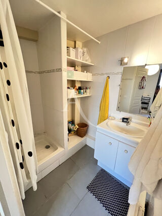  Appartement à louer 2 pièces 45 m²