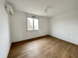  Appartement à louer 3 pièces 60 m²