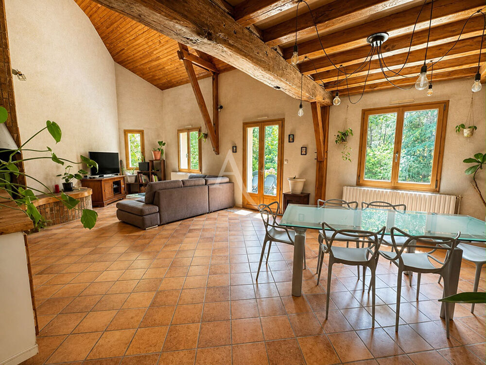 Vente Maison Maison 6 chambres avec sous-sol et dépendance Brette les pins