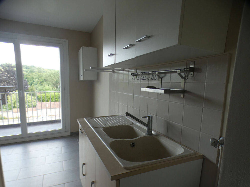 Studio 25.43 m² avec cave / parking / balcon - GRAVIGNY