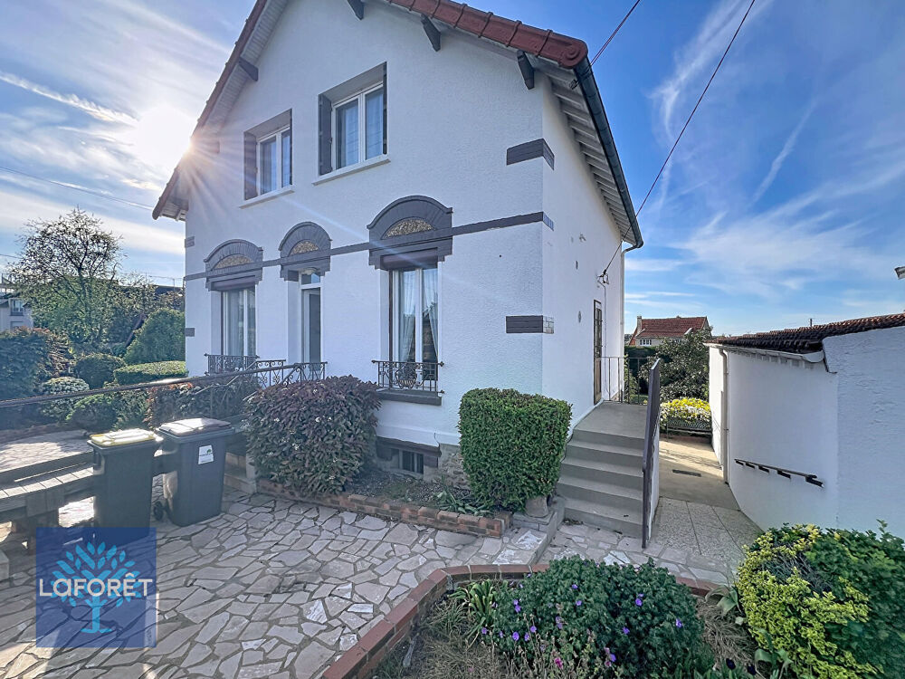 Maison 5 pièces 97 m² · à Corbeil Essonnes · 97 m² · 279 000 €