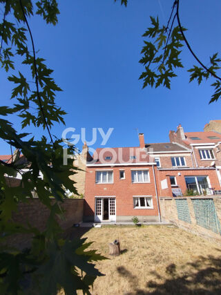  Maison  vendre 7 pices 210 m